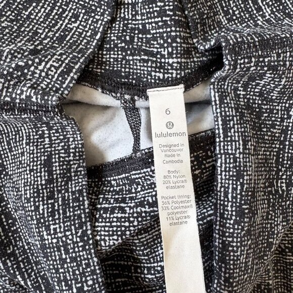 Lululemon Athletic Align HR Crop Yoga Pants 21” Twillines Ice Black Women’s Sz 6 - Picture 11 of 11
